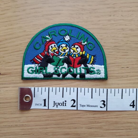 Vintage Y2K Girl Scouts Caroling Patch - Picture 3 of 3